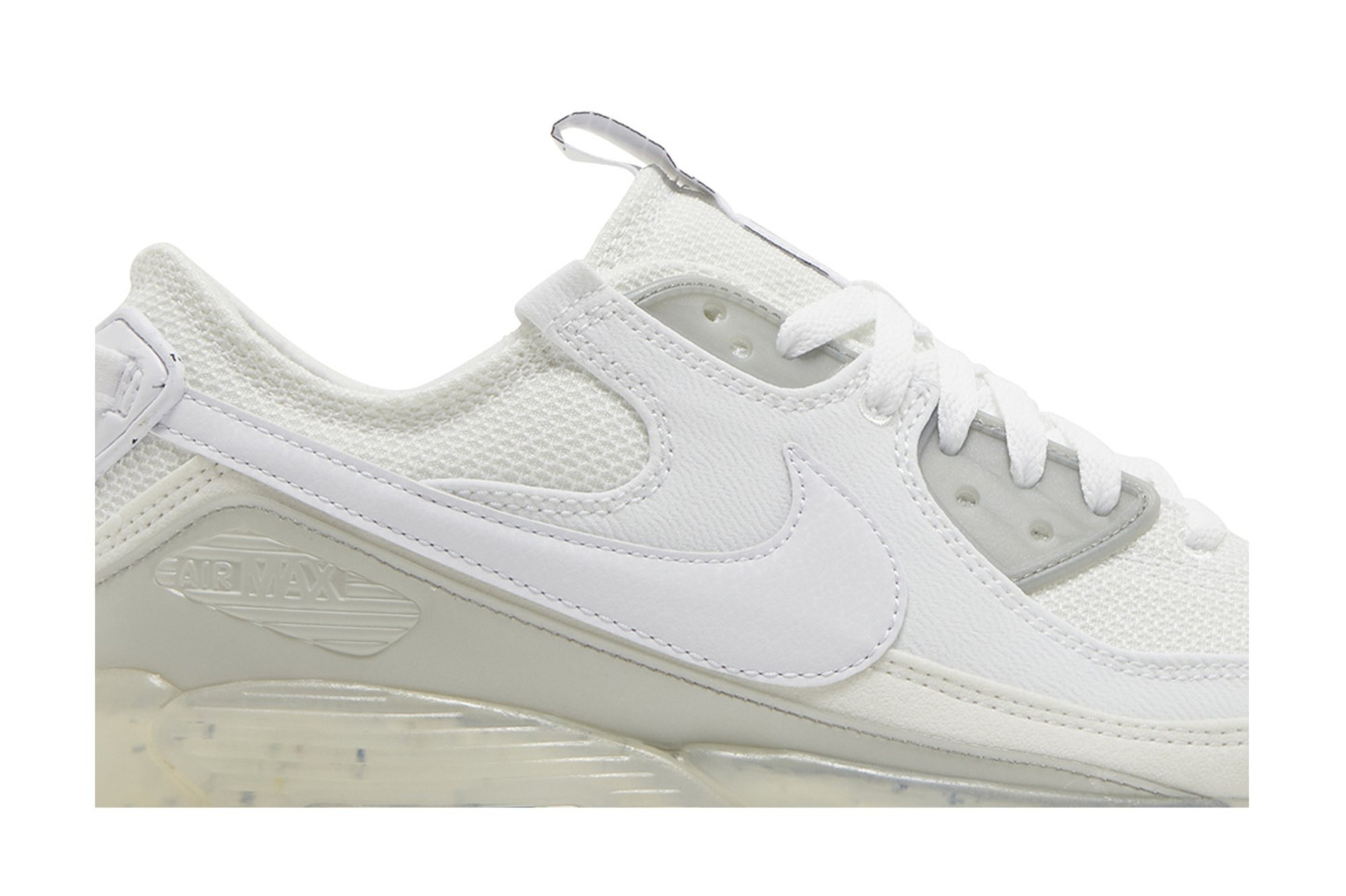 Air mtthhax Terrascape 90 'Triple White'