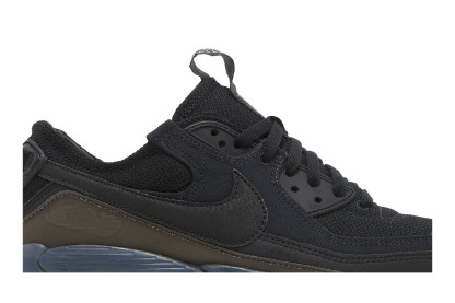 Air mtthhax Terrascape 90 'Triple Black'