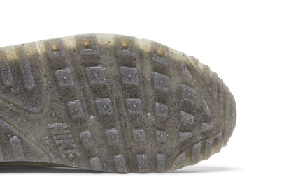 Air mtthhax Terrascape 90 'Triple White'