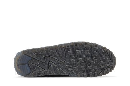 Air mtthhax Terrascape 90 'Triple Black'