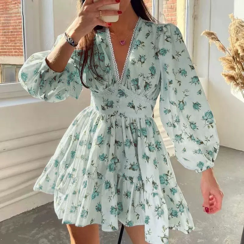 Sweet temperament dress