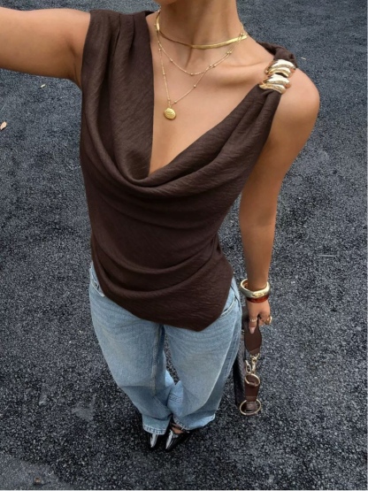 Stacked-necked vests