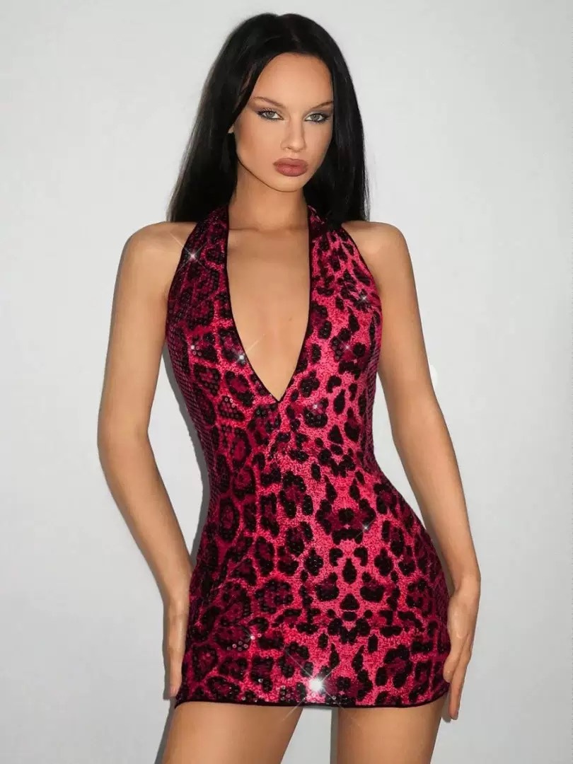 Deep V-neck plunge-back skirt