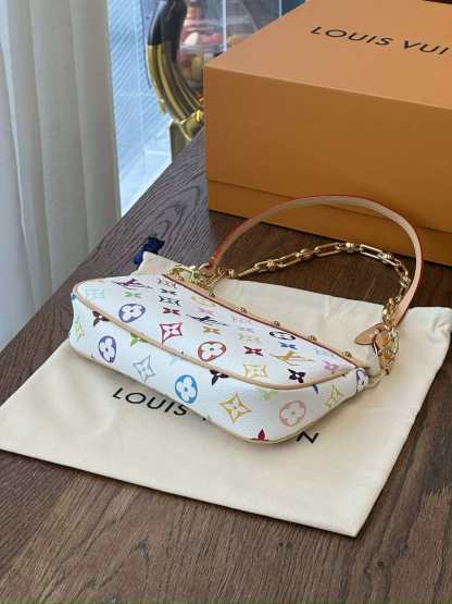 Pochette accessories