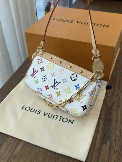 Pochette accessories