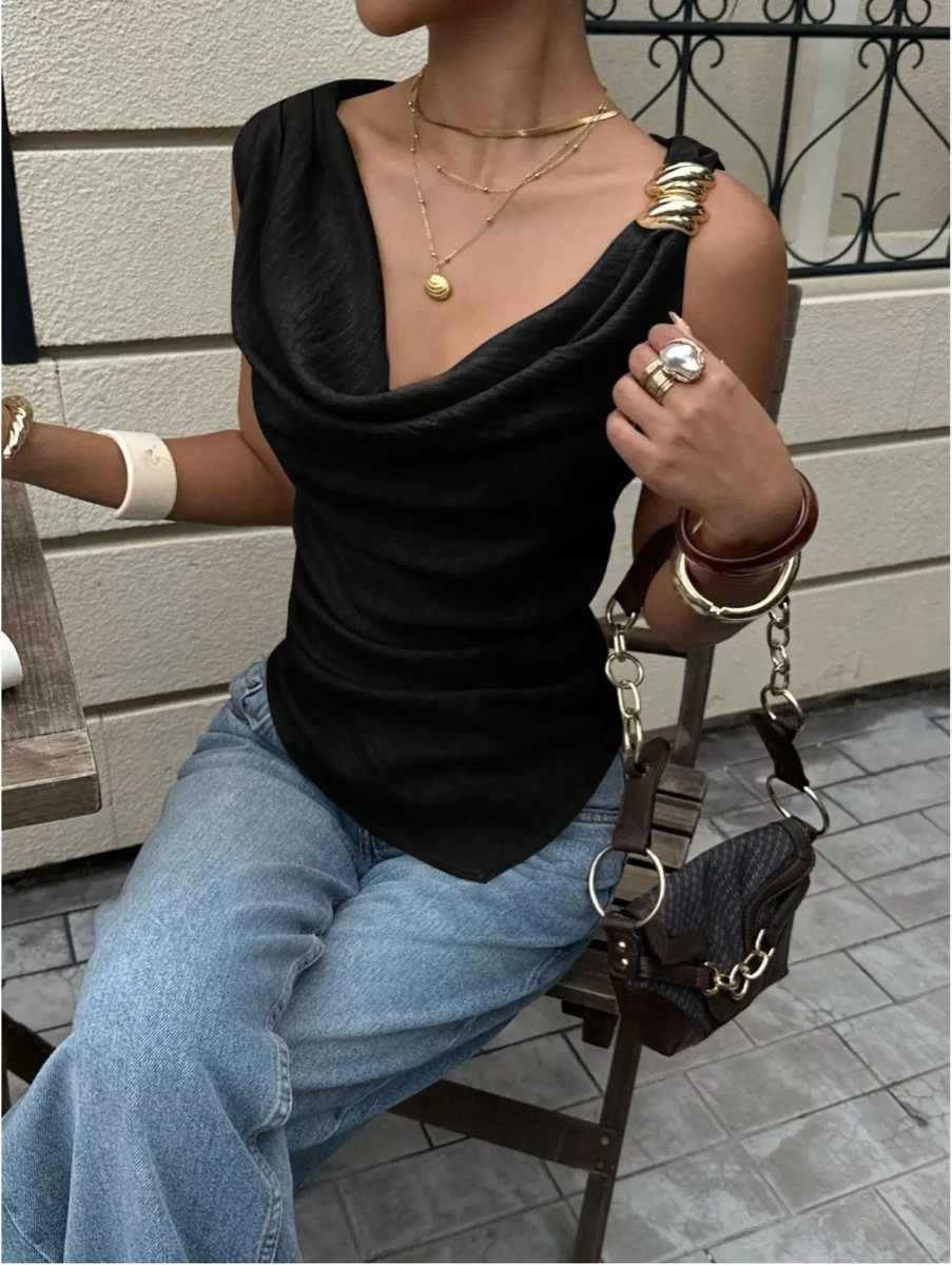 Stacked-necked vests