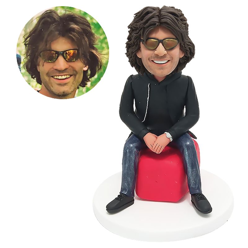 personalized bobblehead casual man sit on a tabouret