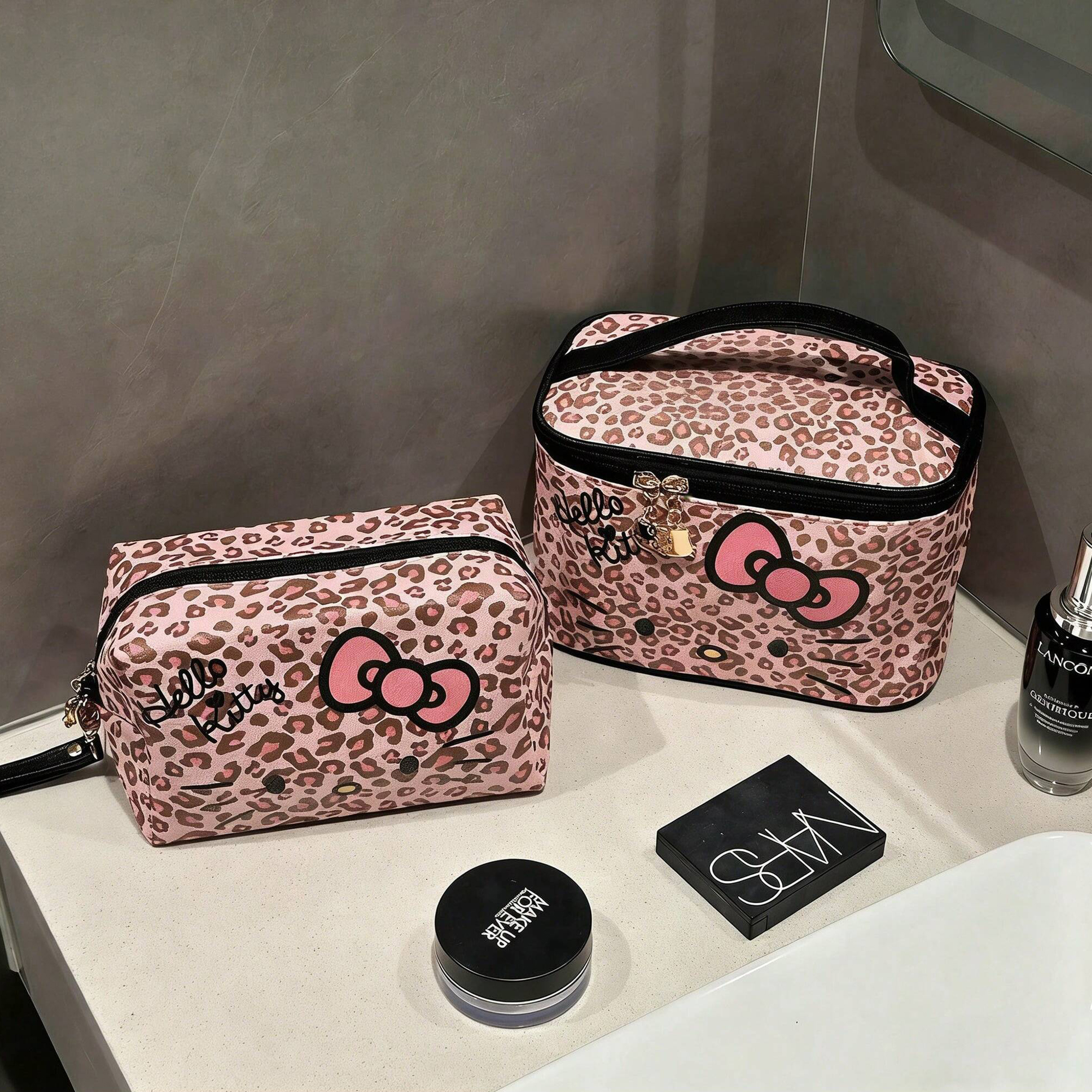 (Brand Authorized)Hello Kitty Leopard Print Makeup Bag Set