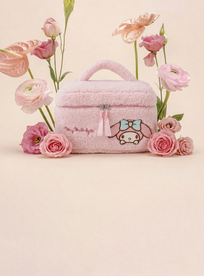 {"default":"Hello Kitty Makeup Bag"}
