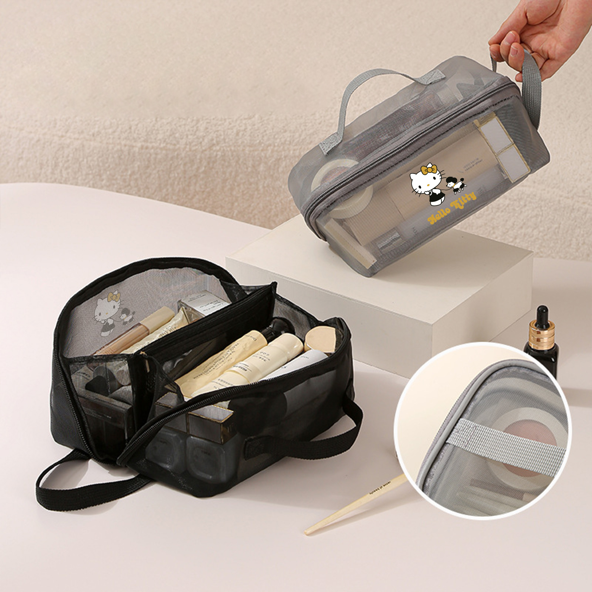 (Brand Authorized)Hello Kitty Portable Toiletries Bag