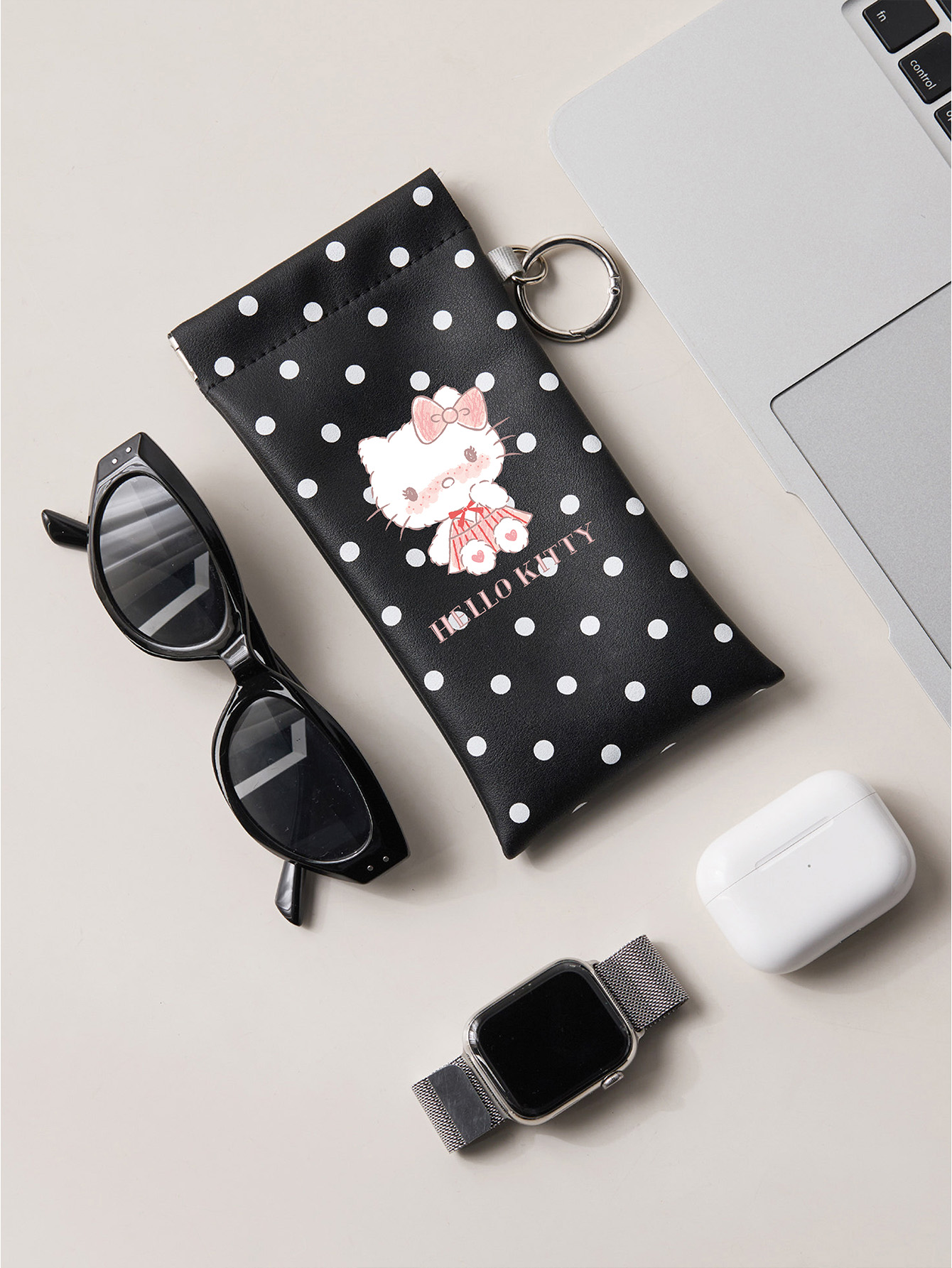 (Brand Authorized)Hello Kitty Eyeglasses Bag