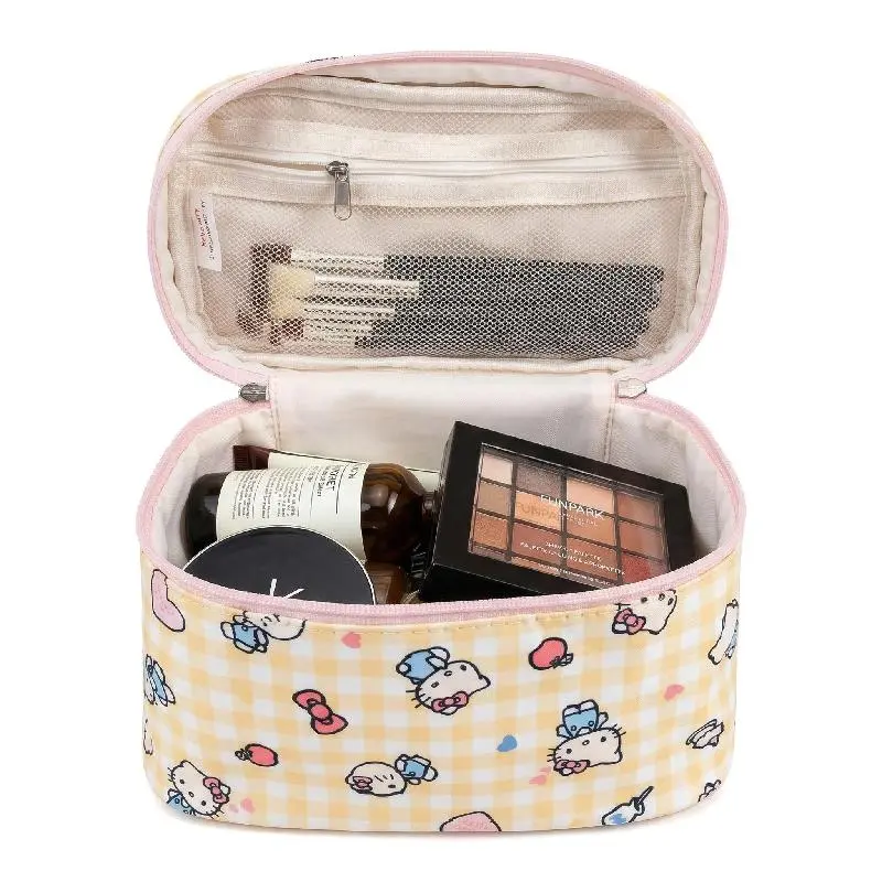 Hello Kitty Checkered Handheld Makeup Bag (Neighbor Sister Series)
