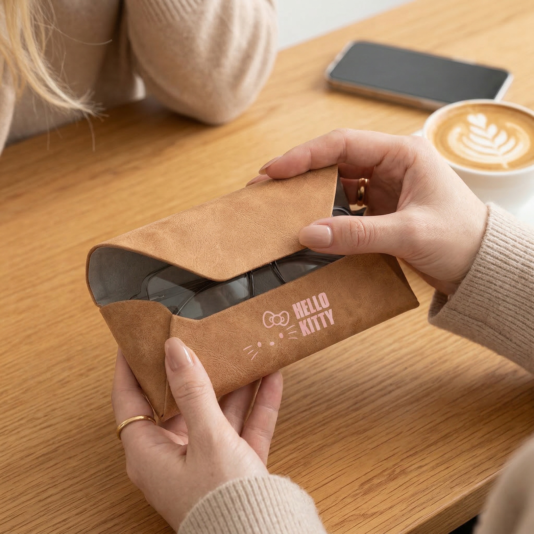 Hello Kitty Eyeglasses Case