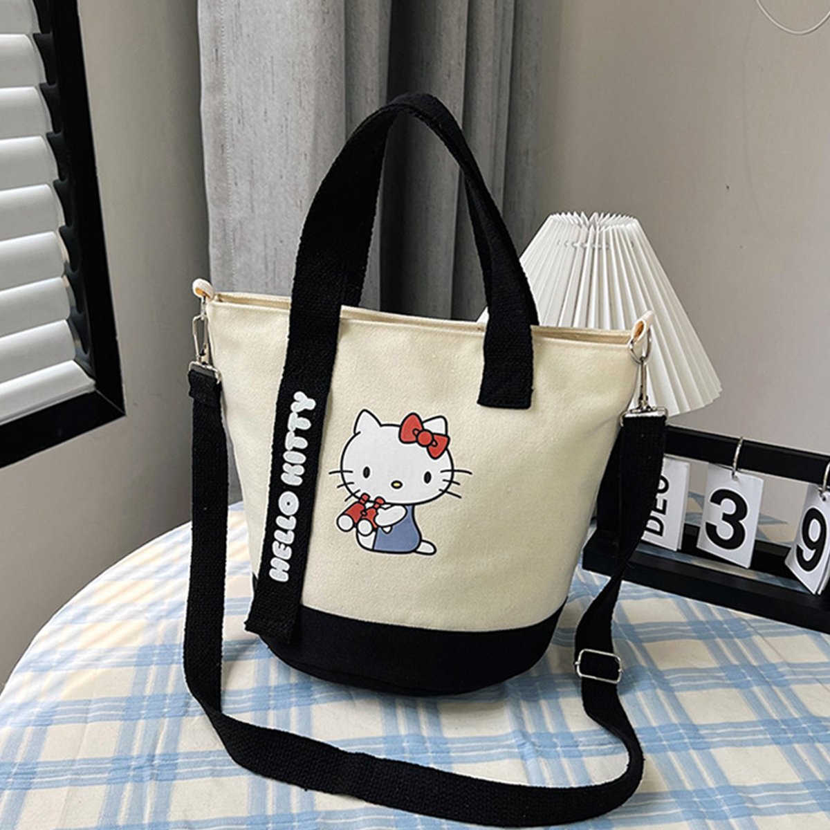 (Brand Authorized)Sanrio Round Canvas Crossbody Bag