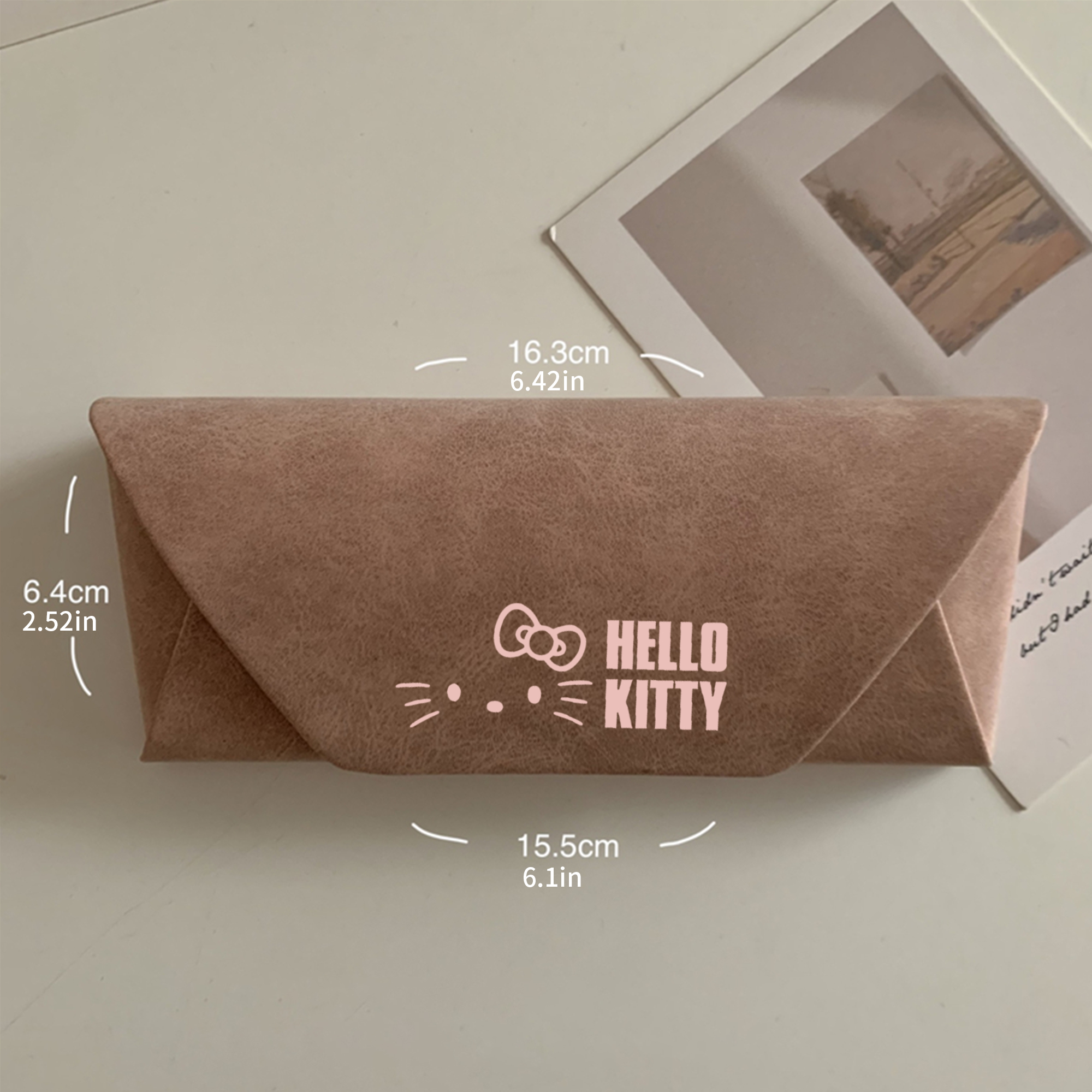 Zaloraros x Hello Kitty Eyeglasses Case