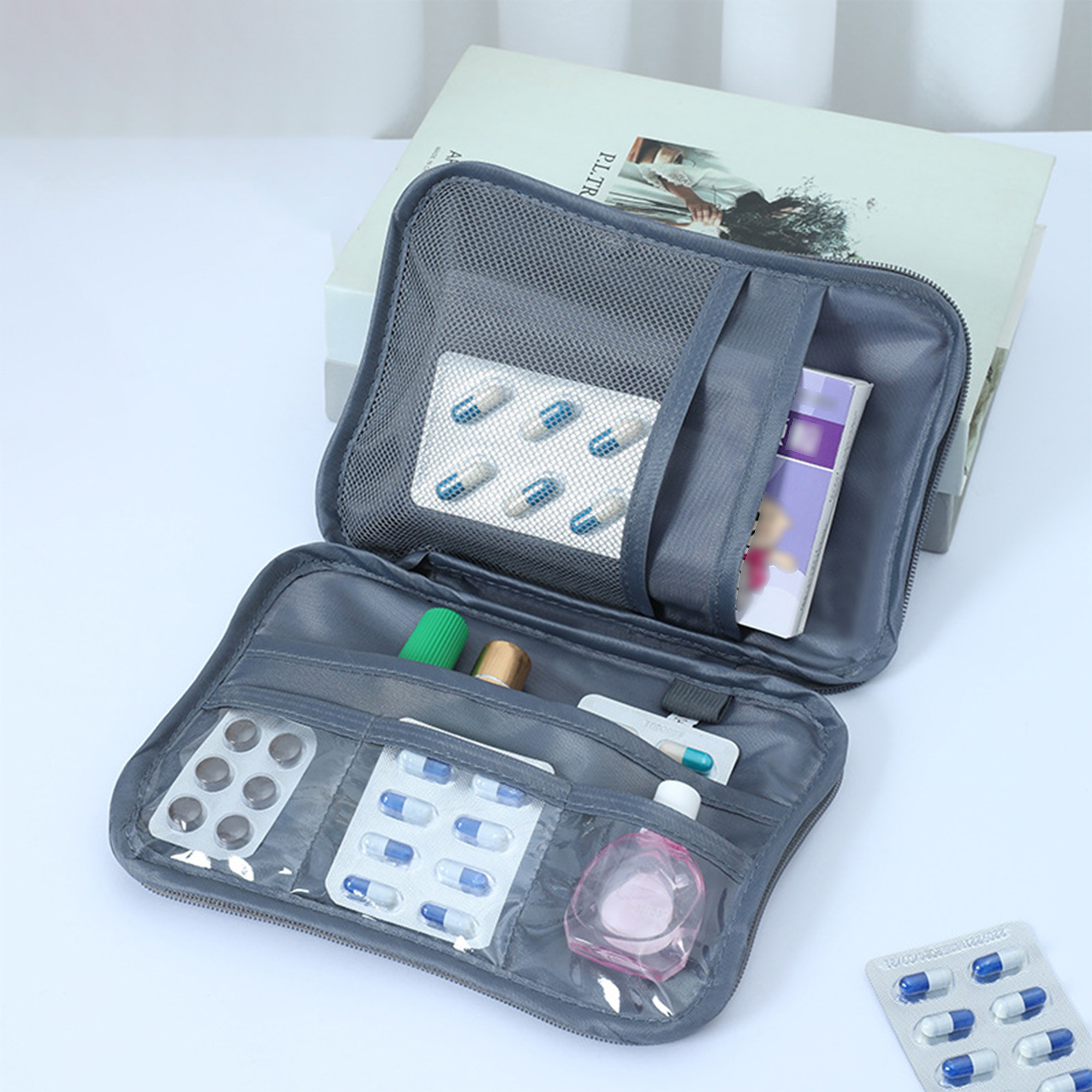 Zaloraros x Hello Kitty Mini Home Medicine Storage Box