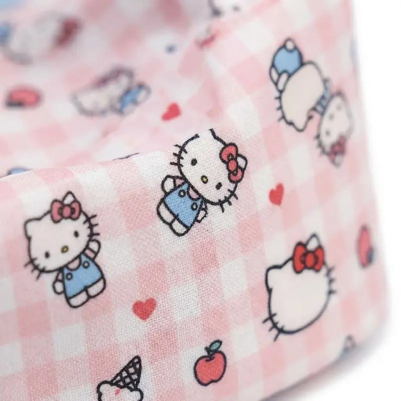 Hello Kitty Checkered Handheld Makeup Bag (Neighbor Sister Series)