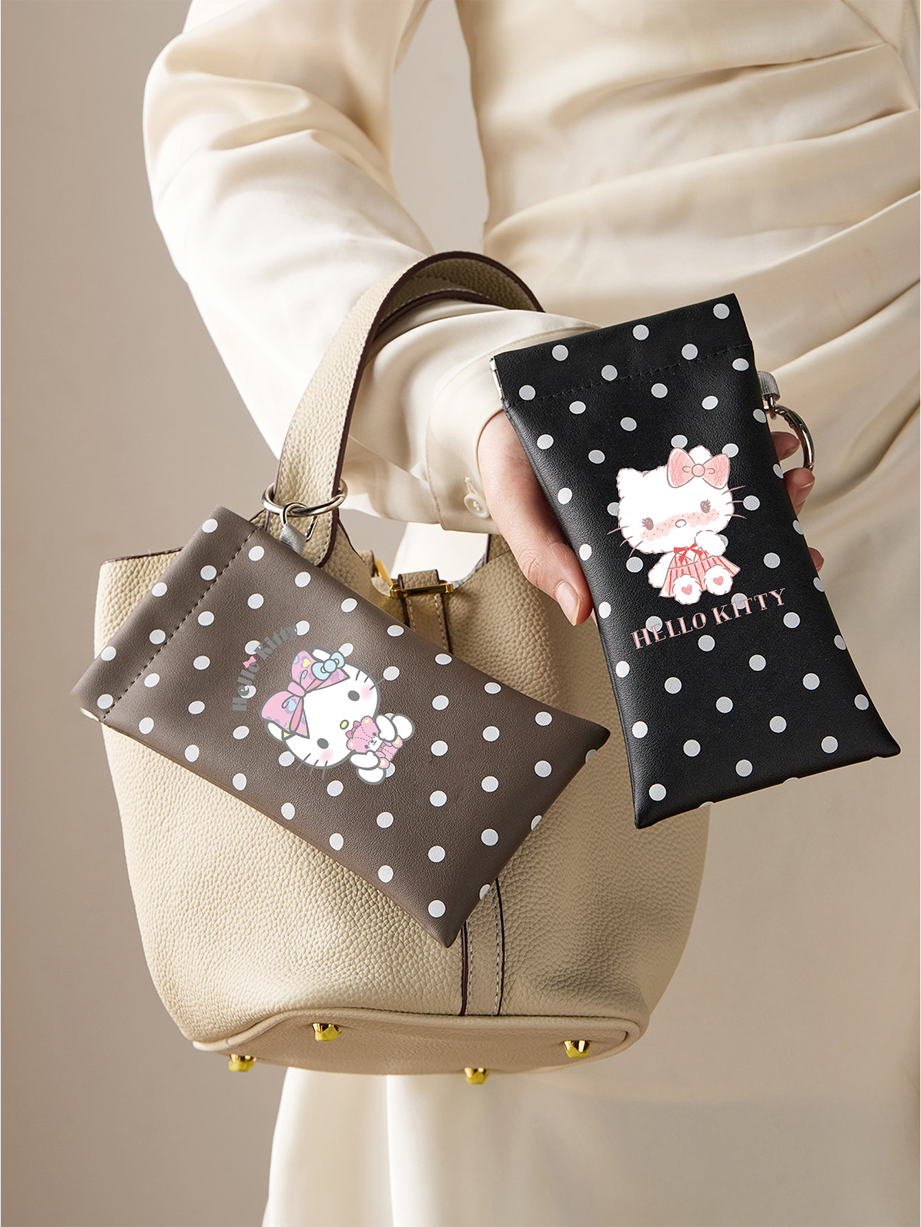 (Brand Authorized)Hello Kitty Eyeglasses Bag
