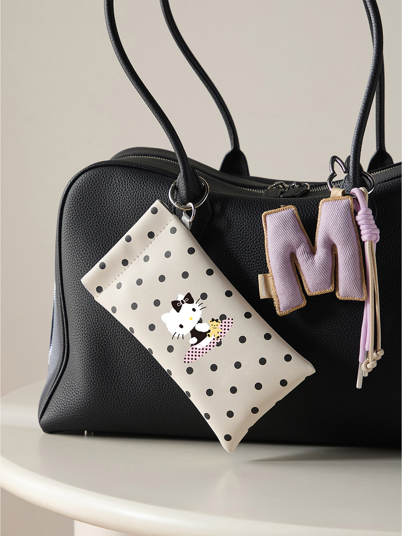 (Brand Authorized)Hello Kitty Eyeglasses Bag