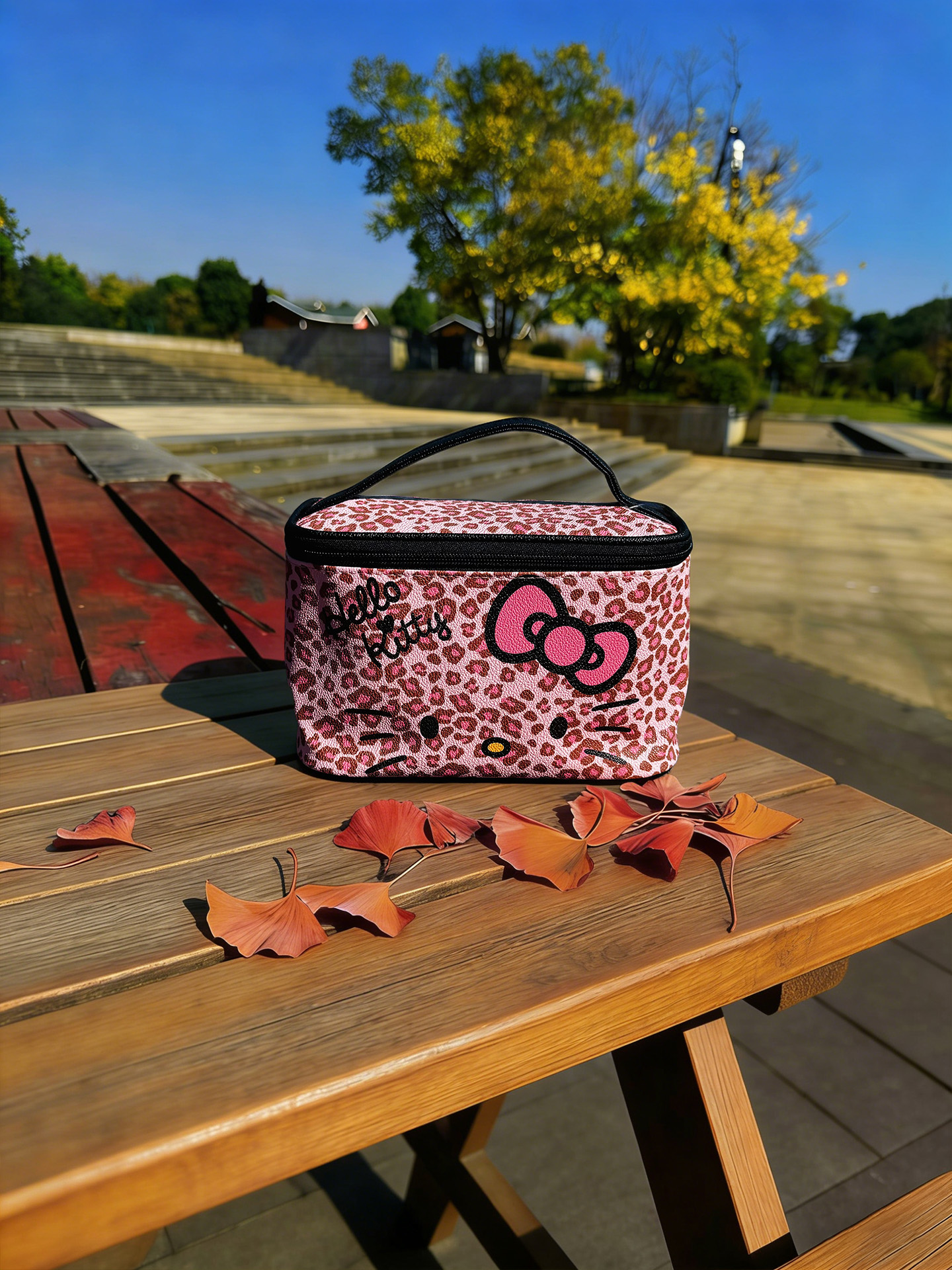 (Brand Authorized)Hello Kitty Leopard Print Makeup Bag Set