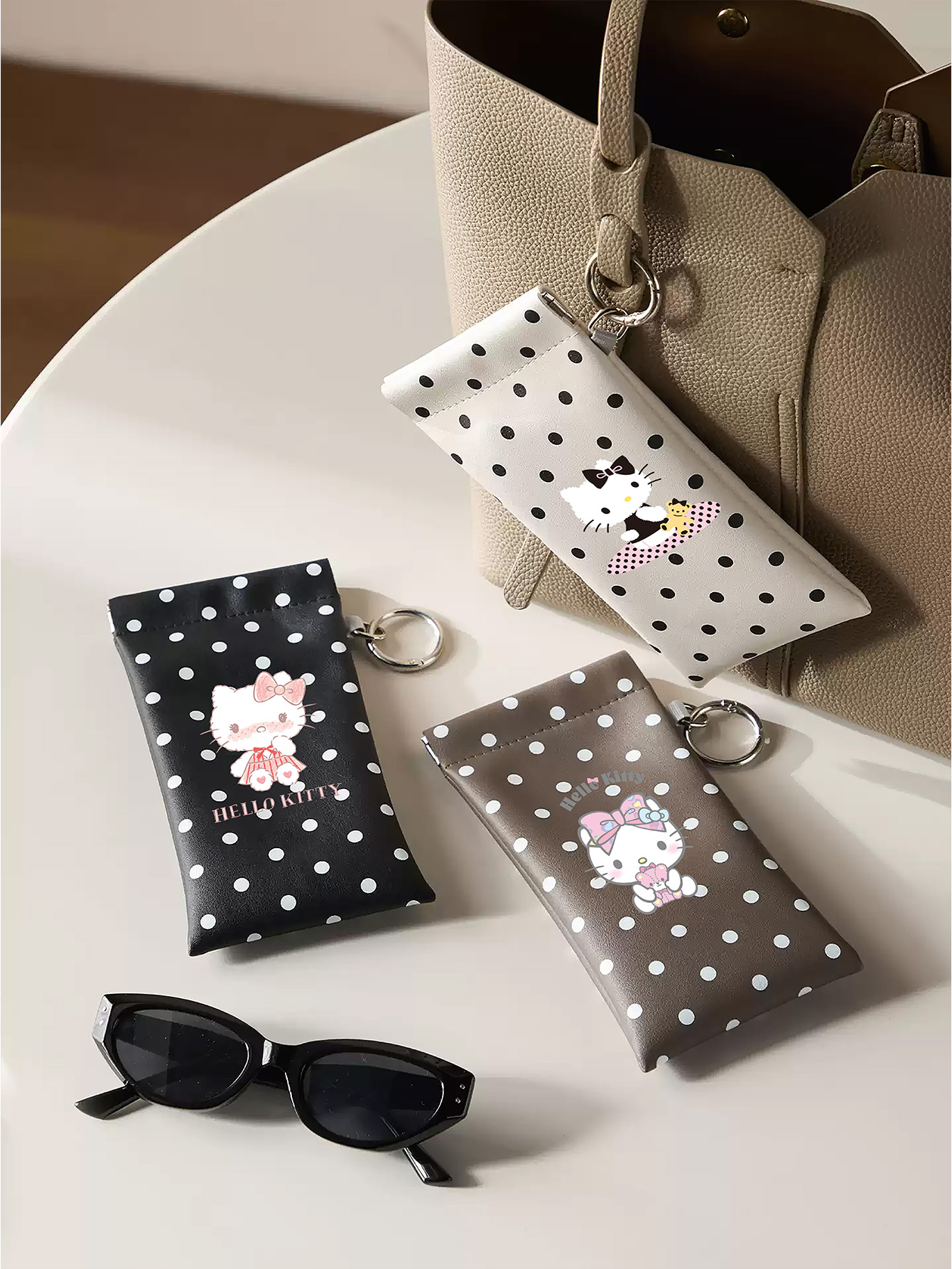 (Brand Authorized)Hello Kitty Eyeglasses Bag