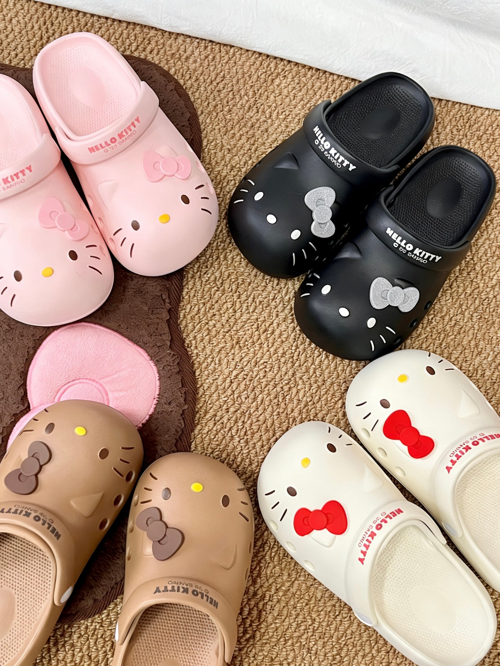 Hello Kitty Clogs Slip on Water Shoes Casual Summer Sandals
