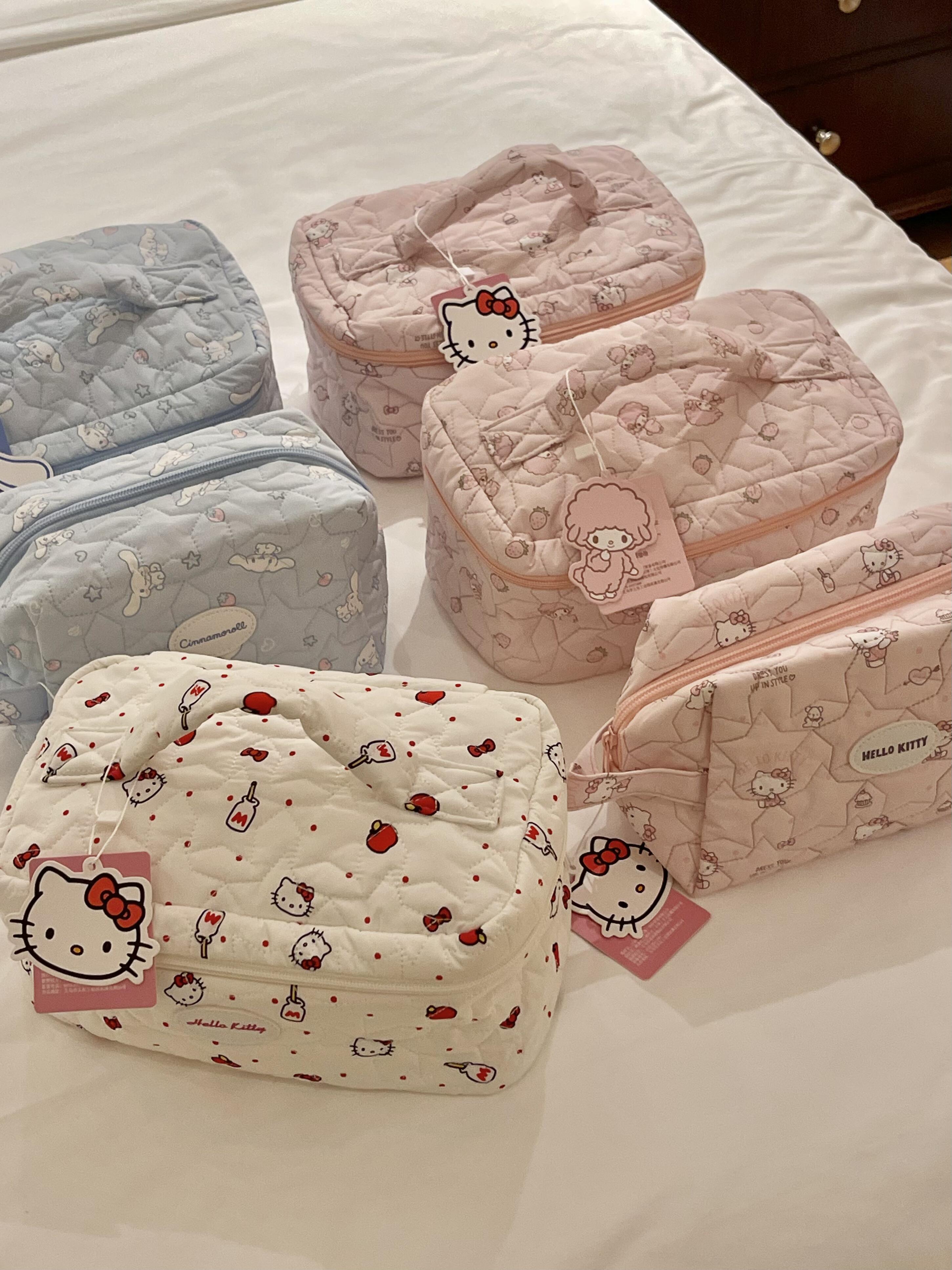 Sanrio Makeup Portable Quilted Cosmetic Bag Large Cotton  Makeup Bag Travel Toiletry Bag