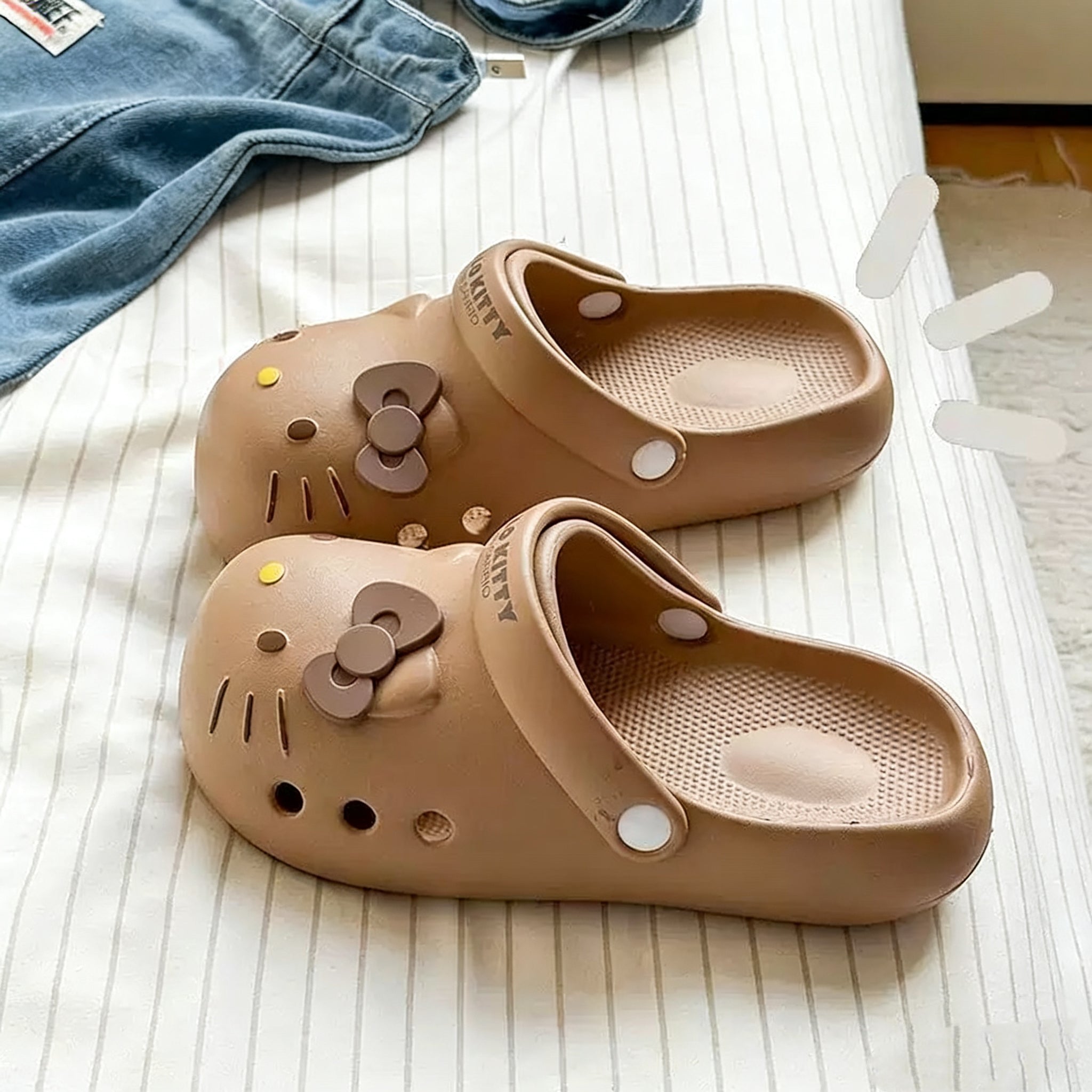 Hello Kitty Clogs Slip on Water Shoes Casual Summer Sandals