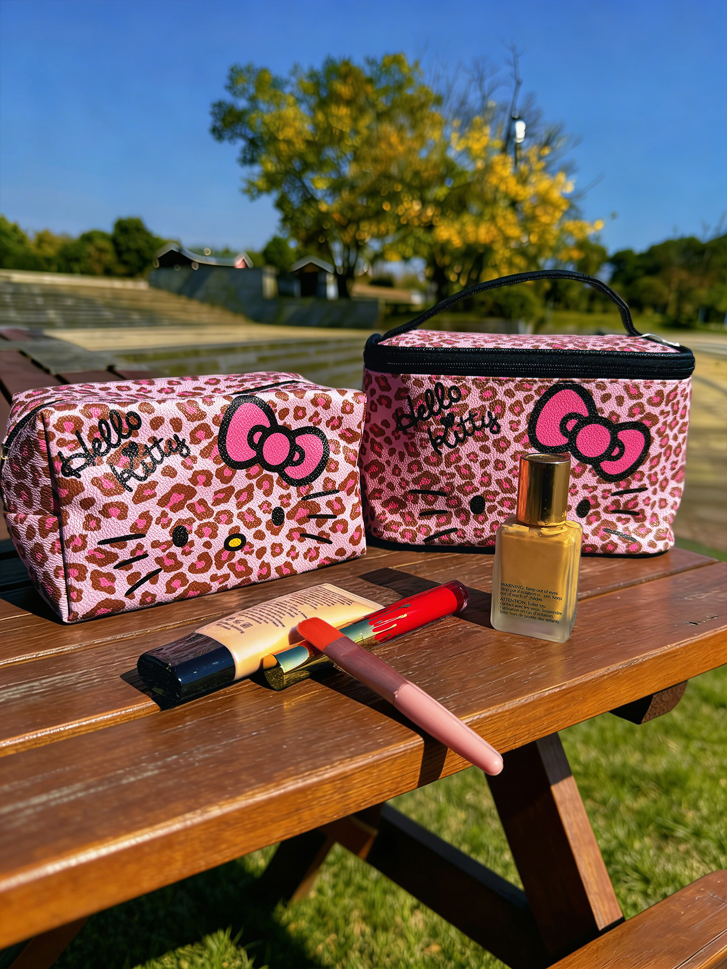 (Brand Authorized)Hello Kitty Leopard Print Makeup Bag Set