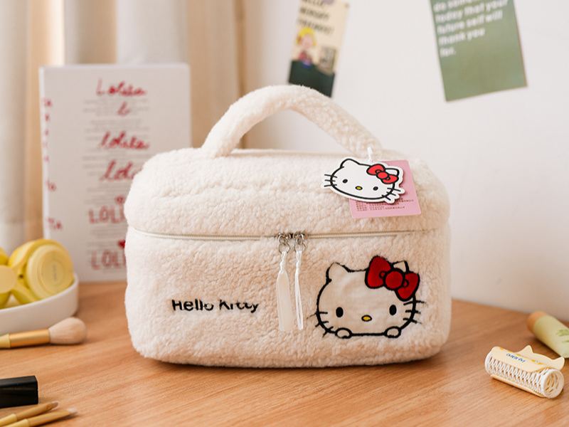 Zaloraros x Hello Kitty and Friends Plush Makeup Bag(Lovers' Day Series)
