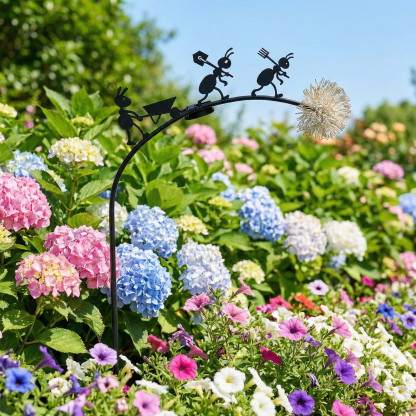 Cute Metal Ant Garden Decorative Lights