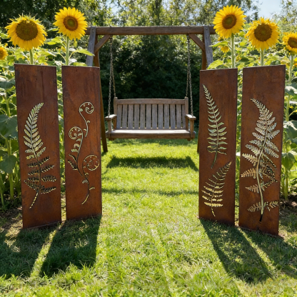 Hand-Welded Rustic Elegant Iron Fern Panel Privacy Screen - 4 Pcs