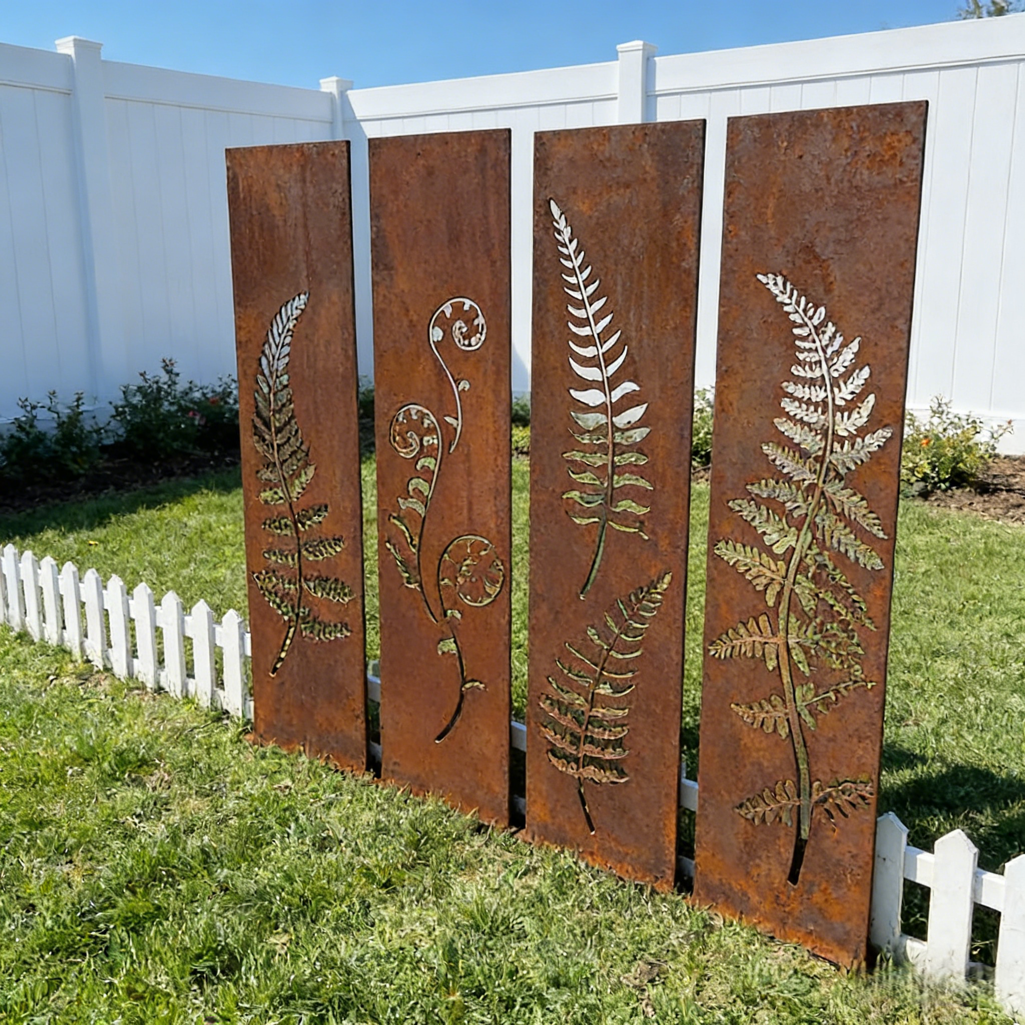 Hand-Welded Rustic Elegant Iron Fern Panel Privacy Screen