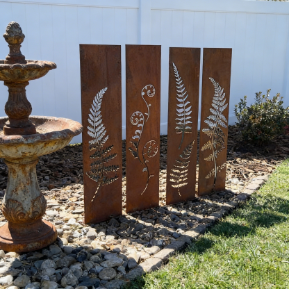 Hand-Welded Rustic Elegant Iron Fern Panel Privacy Screen