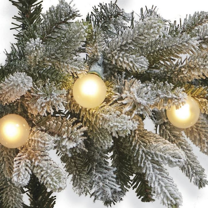 Pre-Lit Deluxe Wall Hanging Tree