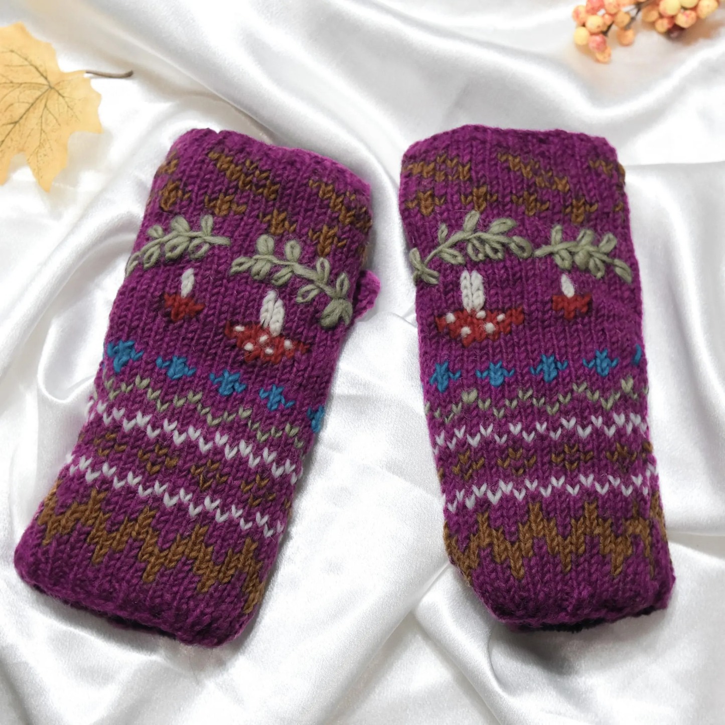 Mushroom Knitted Woolen Handwarmer with Fleece Lining