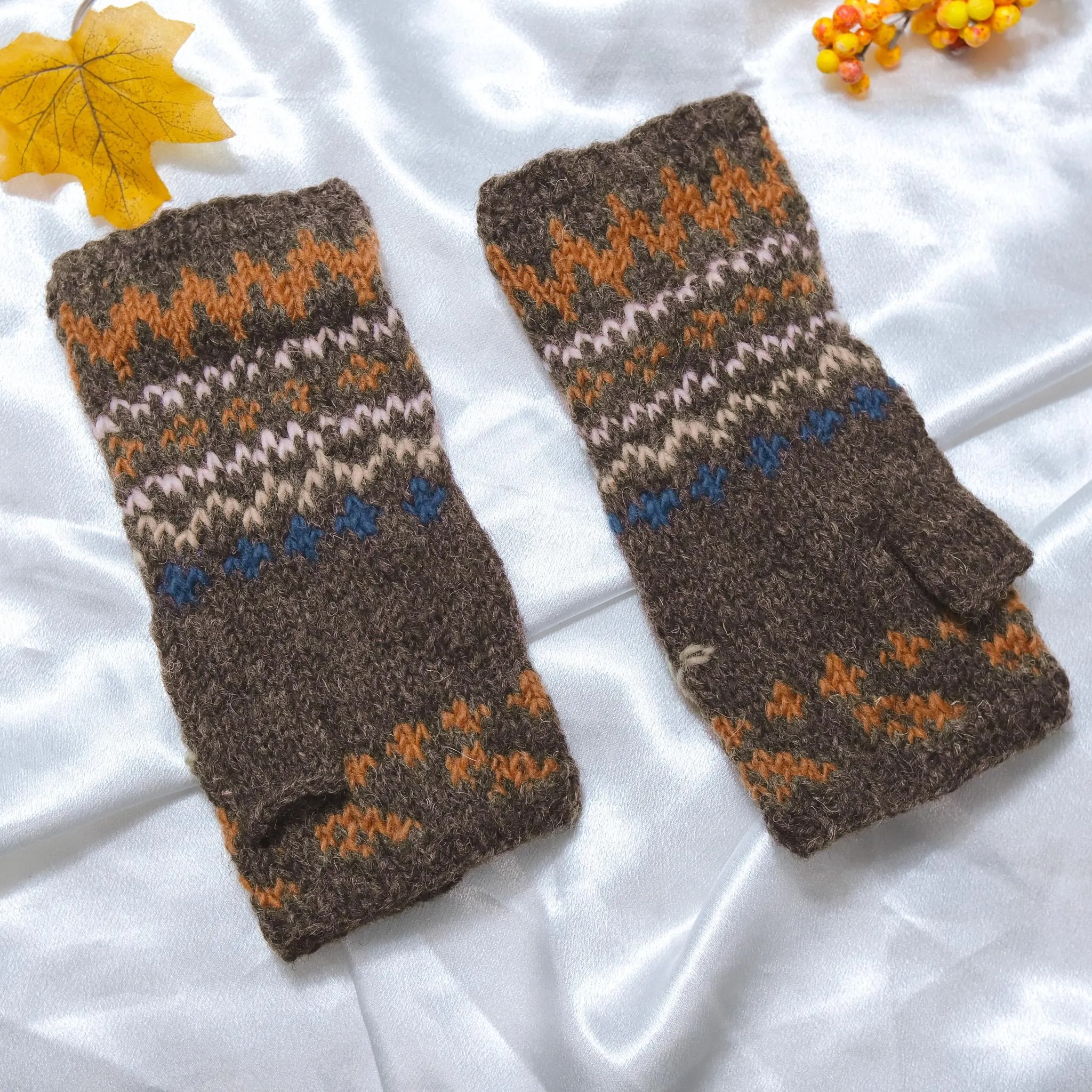 Mushroom Knitted Woolen Handwarmer with Fleece Lining