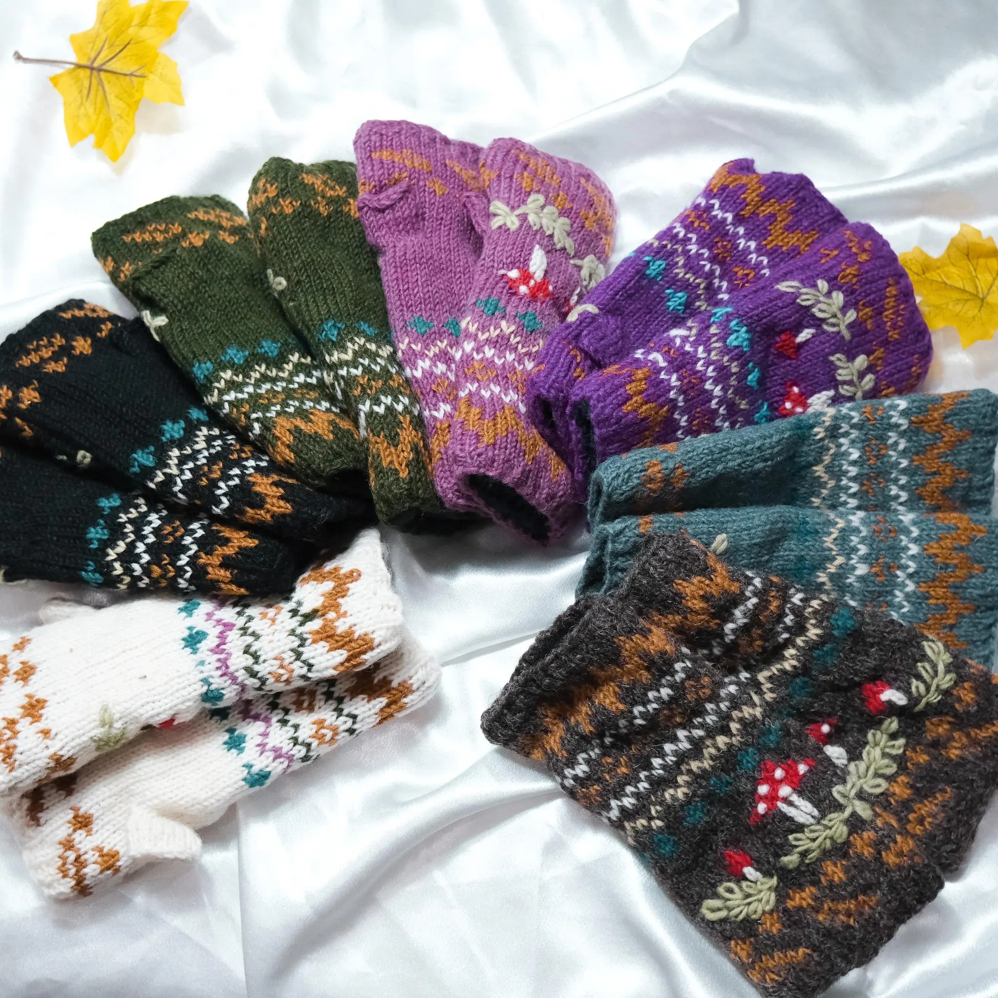 Mushroom Knitted Woolen Handwarmer with Fleece Lining