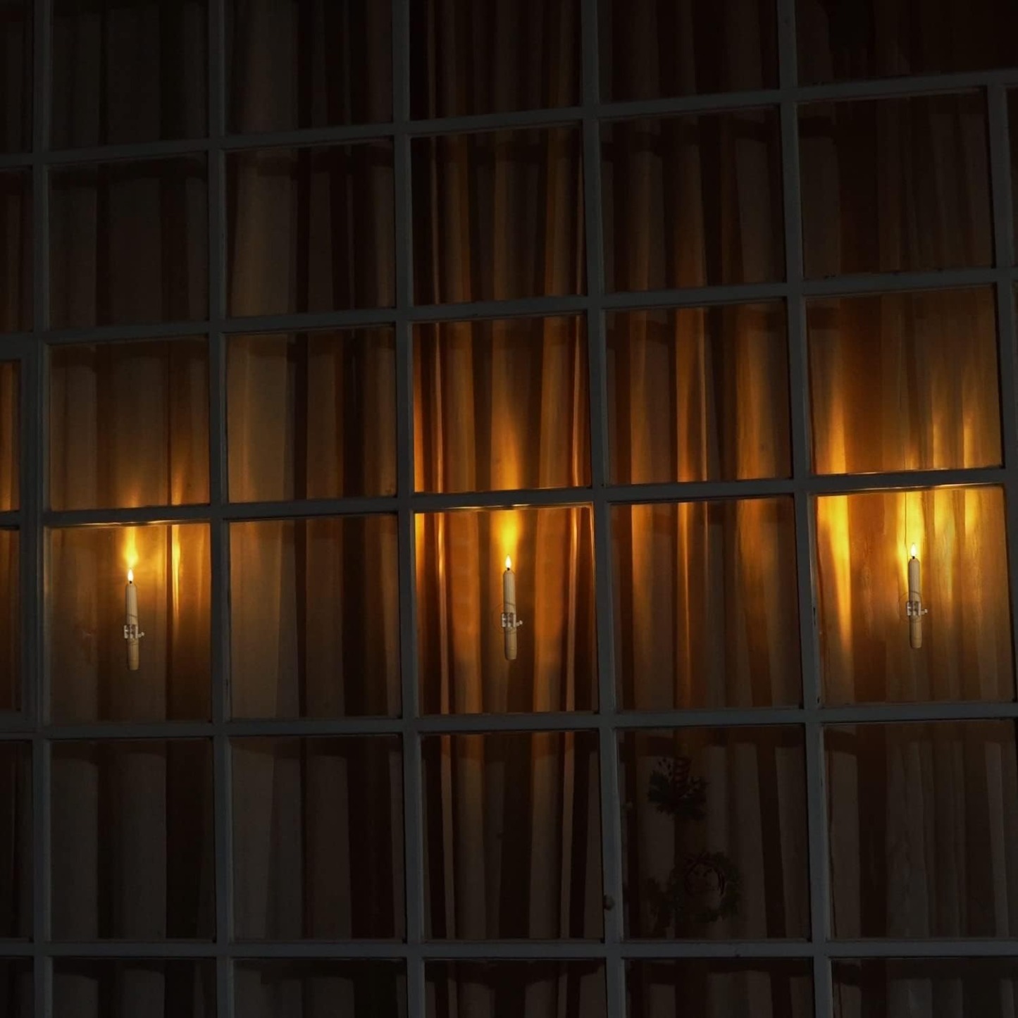 Flameless Led Taper Window Candles with Sensor Dusk to Dawn