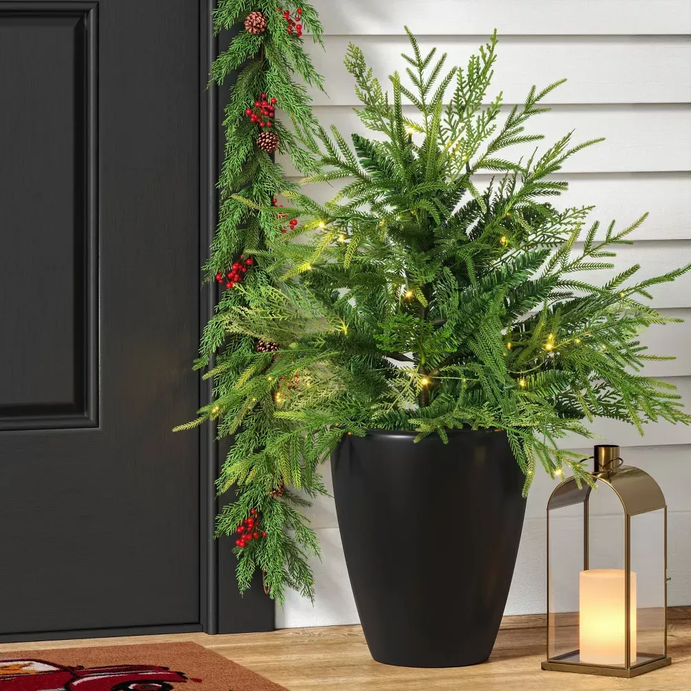 Pre-Lit Christmas Mixed Artificial Flocked Greenery with Ground Stake