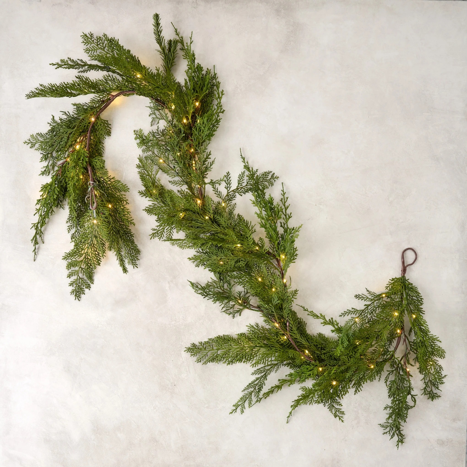 Pre-lit Garland