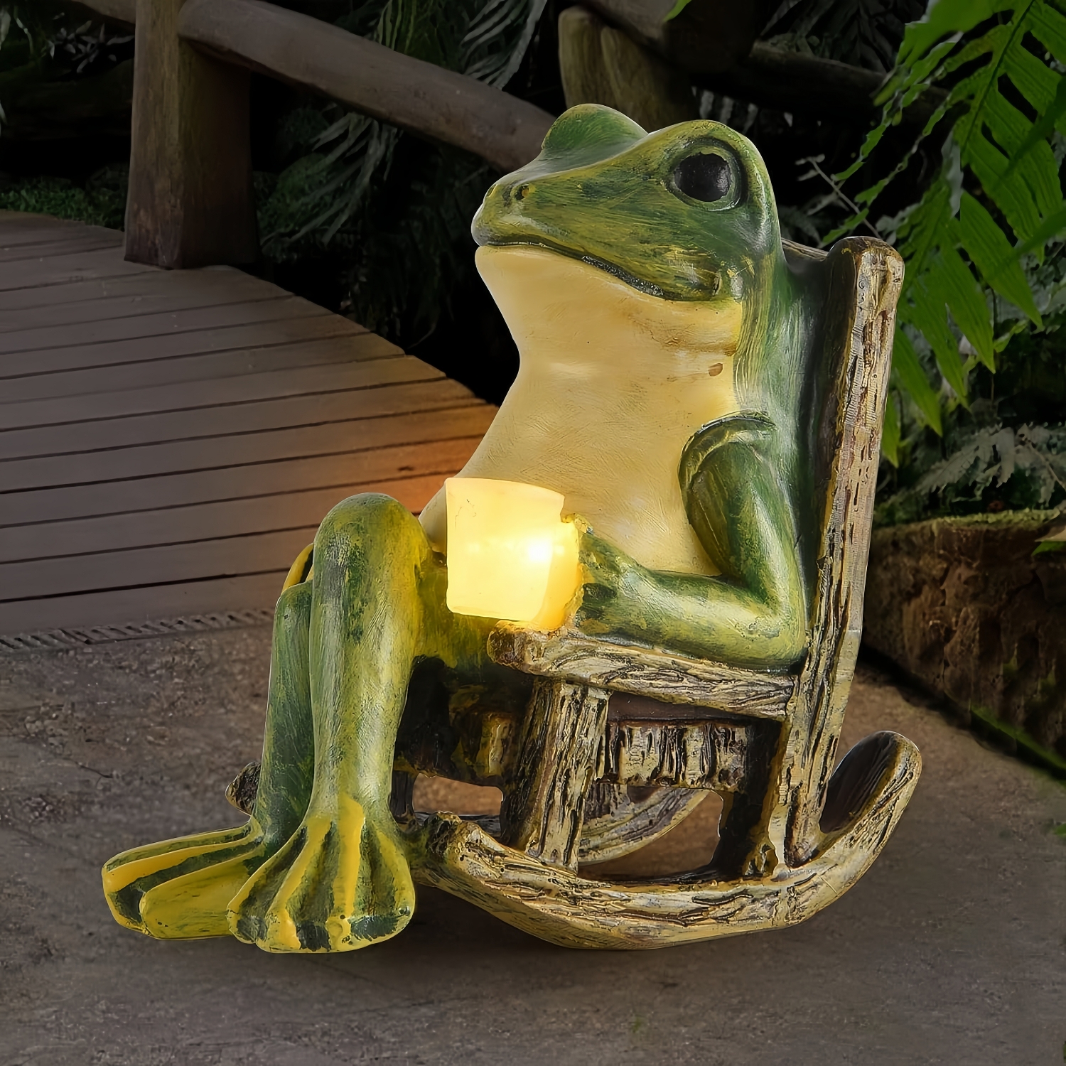 Solar Frog Garden Statue