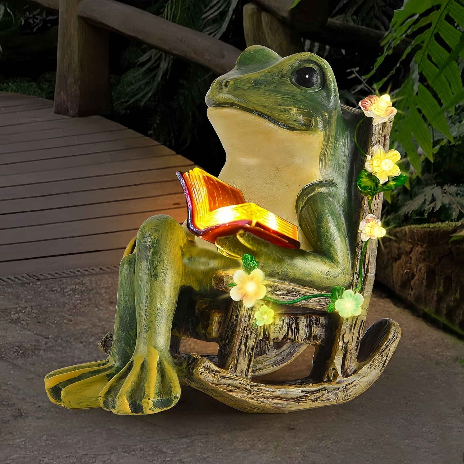 Solar Frog Garden Statue