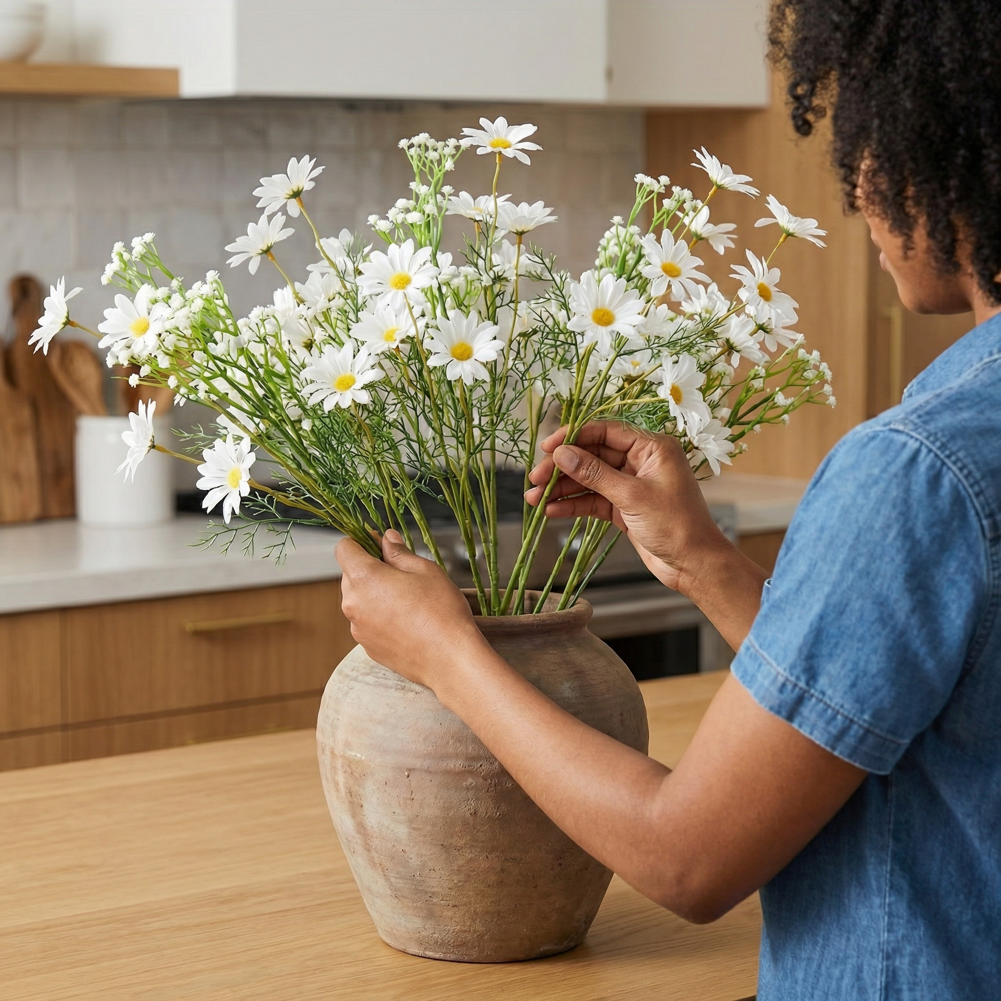 30pcs Realistic Gypsophila Daisy Artificial Flower Bouquet - Includes 20 Gypsophila and 10 Daisy Flowers