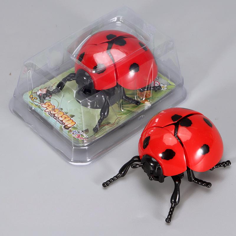 Lifelike Wind-up Insect Toys- Realistic Crawling Beetles, Ladybugs & Bees for Kids' Educational Play