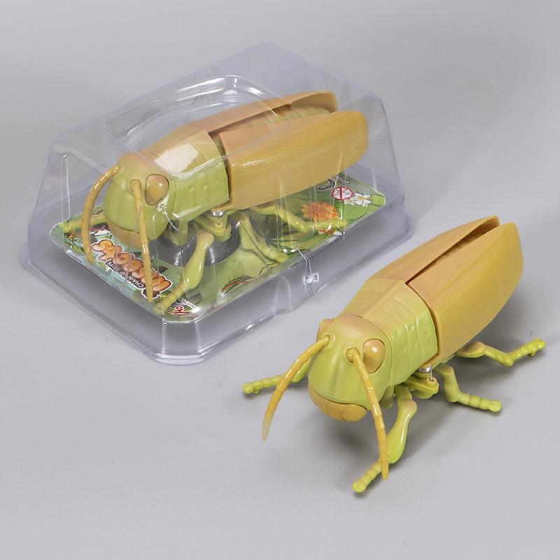 Lifelike Wind-up Insect Toys- Realistic Crawling Beetles, Ladybugs & Bees for Kids' Educational Play