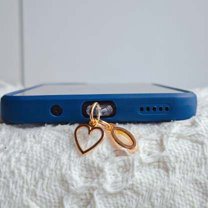 ⏰$9.99 ONLY ONE DAY🔥A-Z Letter Pendant Stylish Heart-Shaped Charging Port Dust Cover