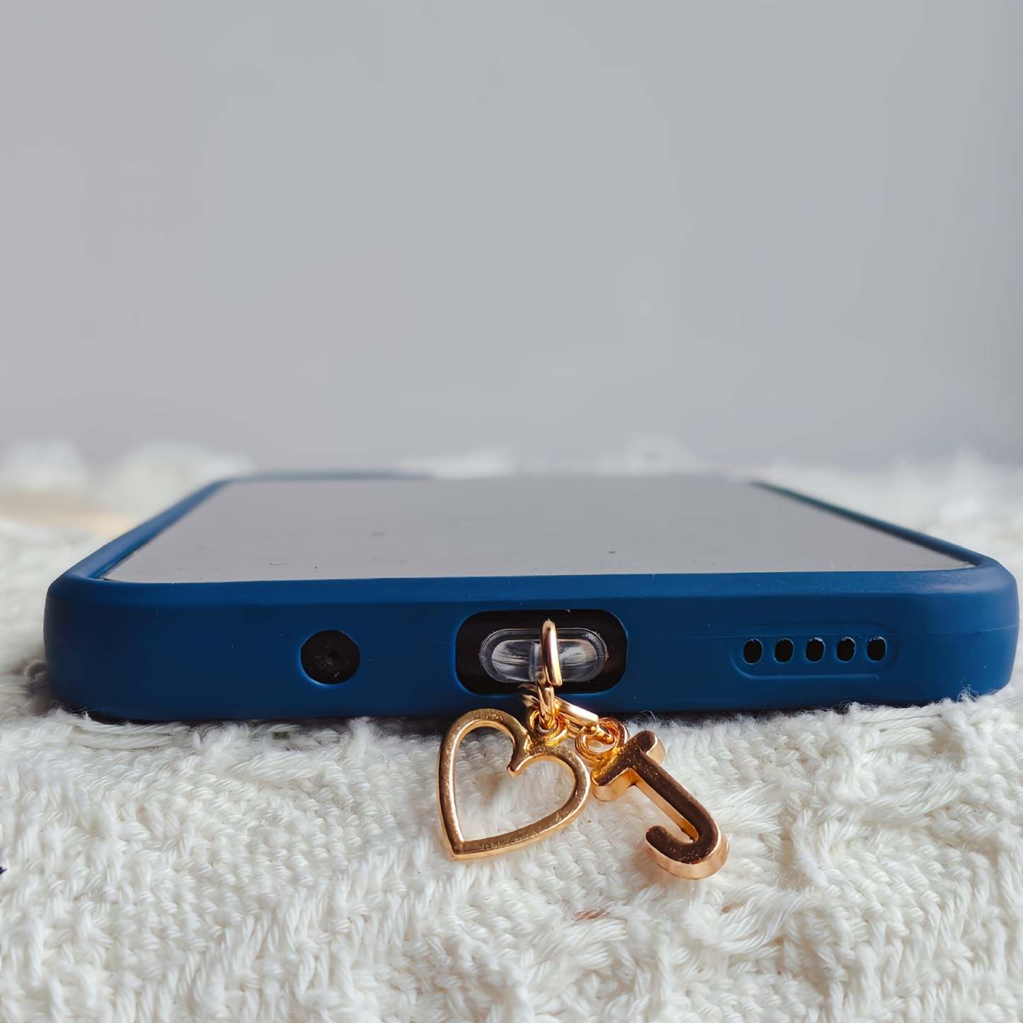 ⏰$9.99 ONLY ONE DAY🔥A-Z Letter Pendant Stylish Heart-Shaped Charging Port Dust Cover