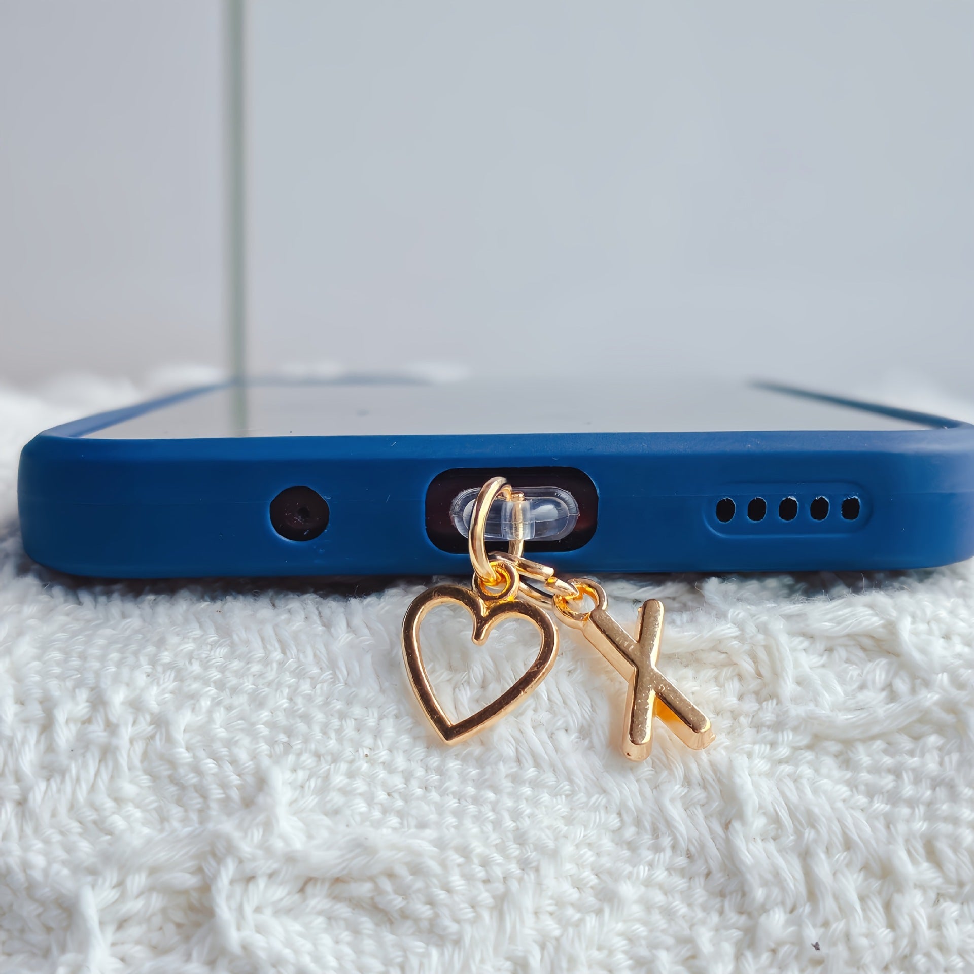 ⏰$9.99 ONLY ONE DAY🔥A-Z Letter Pendant Stylish Heart-Shaped Charging Port Dust Cover
