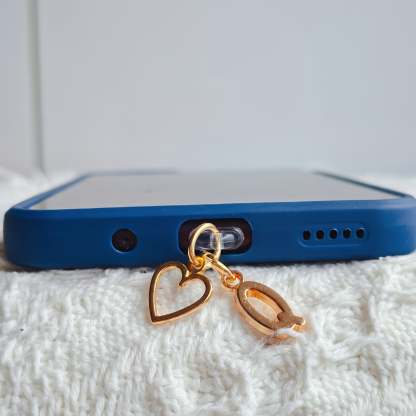 ⏰$9.99 ONLY ONE DAY🔥A-Z Letter Pendant Stylish Heart-Shaped Charging Port Dust Cover